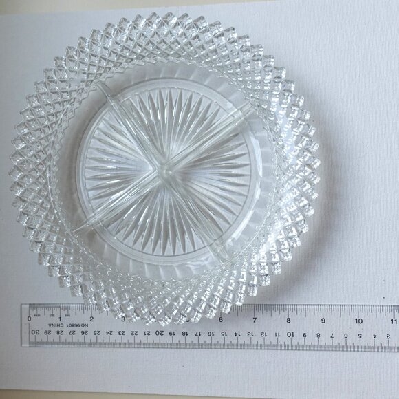 Vintage Clear Glass Divided Plate - Elegant Serving Dish - Picture 2 of 7